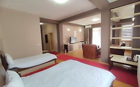 Premier Hotel